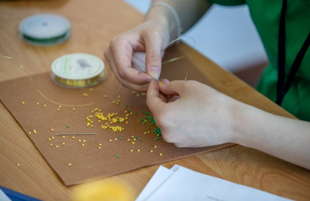 Wat is de ideale spanning voor tennissnaren bij beginners?