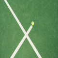 Hoeveel tennisballen heb je nodig voor een trainingsavond van twee uur met acht spelers