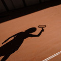 Wat is het verschil tussen een tennisracket van 285 en 300 gram?
